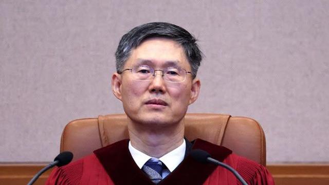 문형배 헌재소장 대행, 여권 비판에 반박...“원문 읽어보라”