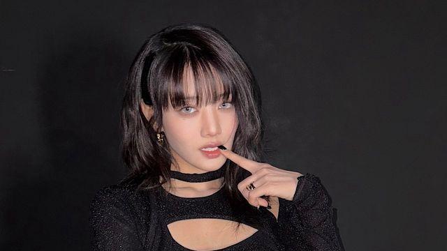 (여자)아이들 민니, '컷아웃 크롭톱+로우라이즈 팬츠' 탄탄한 복근으로 시크한 매력 발산  