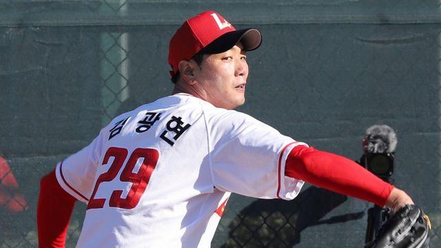 SSG '에이스+홀드왕' 첫 불펜피칭 실시…