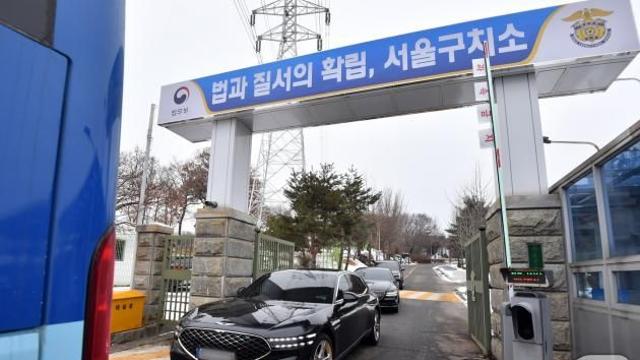 尹 접견하고 온 정진석 