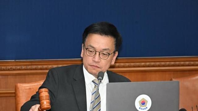 崔대행, 내란특검에 다시 거부권…野 탄핵 압박에도 '원칙 고수'