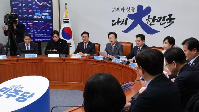 민주 “전광훈과 법원 폭동 배후 엄벌해야…與도 정신 차려야”