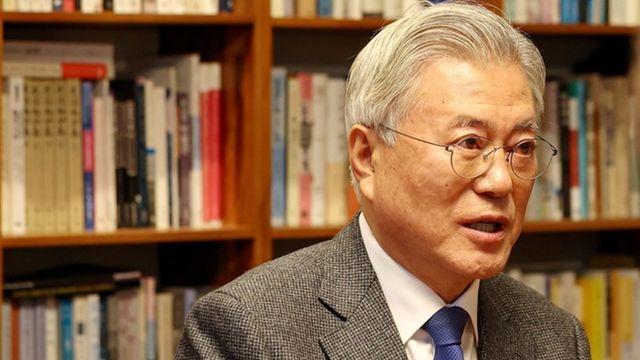 문  전 대통령, 윤 대통령 겨냥?  “책 안 읽는 정치, 망상에 허우적”