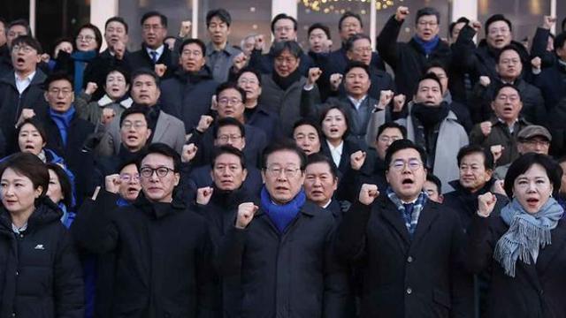 전한길 발언으로 다시 이슈화된 ‘민주당의 대통령실 특활비 전액삭감’