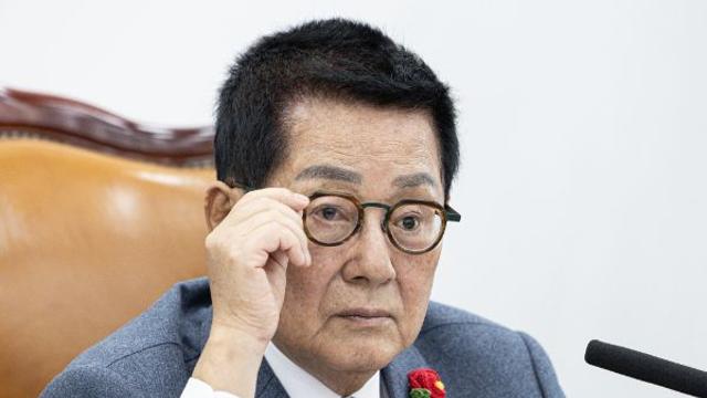 권영세·권성동, 대통령 면회… 박지원 