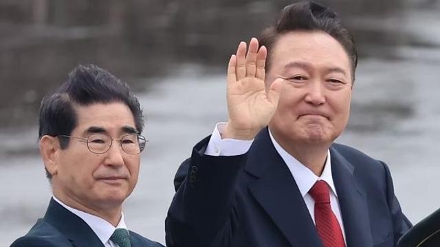 윤 대통령, '병력 1000명' 보고에… 