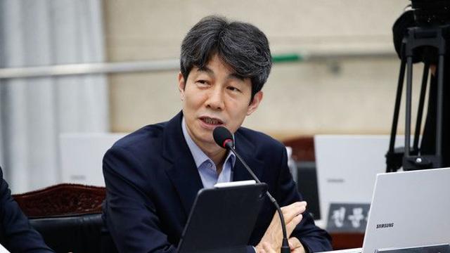 ‘허위 인턴 급여 수령’ 윤건영 항소심도 벌금 500만원···“대법 판단 구하겠다”