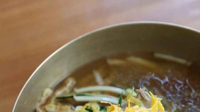 진주 냉면, 전통을 잇는 깊은 맛의 비밀은 무엇인가?