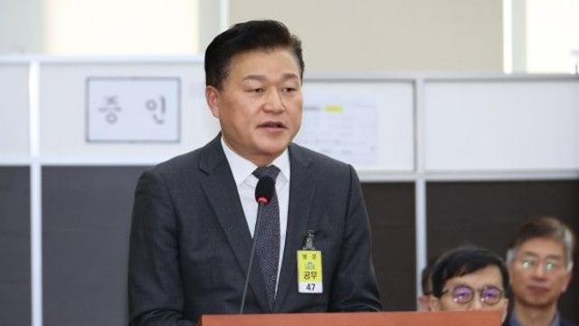 대통령실, '5대 명산 굿판·역술인 행정관' 주장 신용한 전 교수 고발