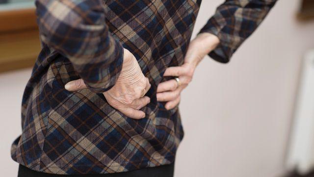 걷기 힘든 허리 통증, '척추전방전위증' 일 수도 있?