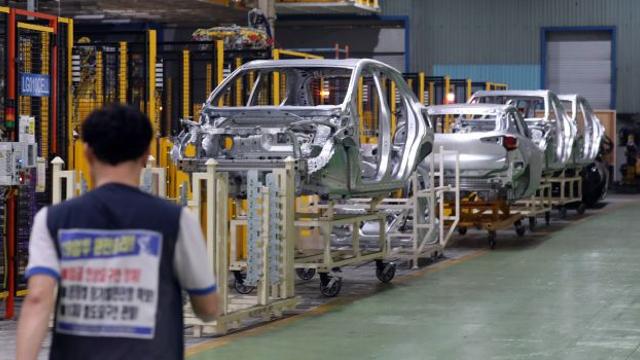 尹 탄핵 광장 이후…2030 남성 노동자도 노조 문을 두드리고 있다