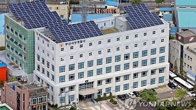 거리에서 흉기로 지인 협박한 30대 현행범 체포