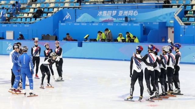 '역시 쇼트트랙' 한국 남녀선수단, 500·1000·1500m 첫 관문 전원 통과