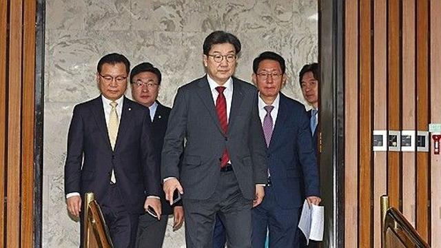 권성동 