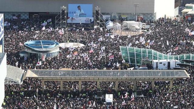 탄핵반대 대구집회에 5만2000명 모여... 전한길 “민주당이 내란 주체” (영상)