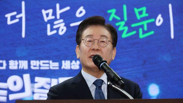 이재명 “강추위에 따뜻하게 챙겨입고 오시라”… 탄핵 찬성 집회 격려