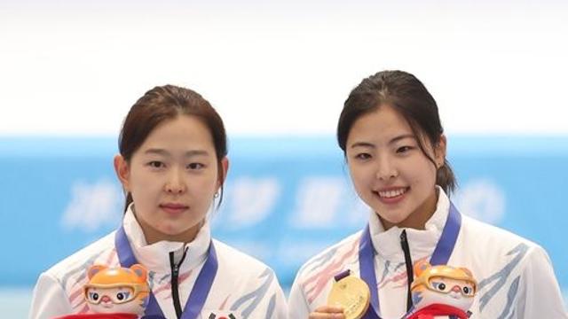 이나현·김민선, 첫 종목 빙속 女100m서 금·은메달 [하얼빈 AG]
