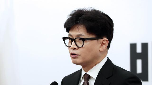 원로들 조언 청취·개헌 주제 토론회…꿈틀거리는 여권 잠룡들