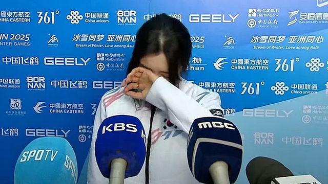 세계랭킹 1위인데…인터뷰 3번 끊고 끝내 오열한 한국 쇼트트랙 막내