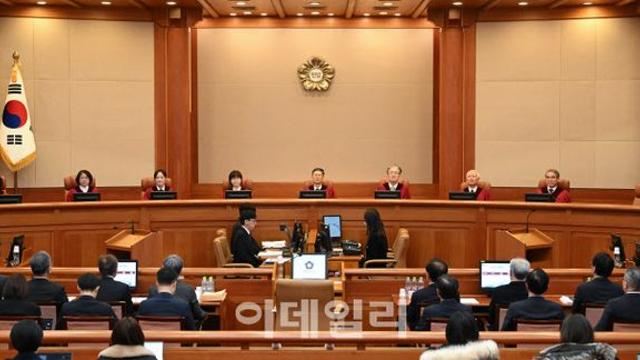 尹탄핵심판 이번주 끝날까…1~2회 더해도 '3월 선고' 전망