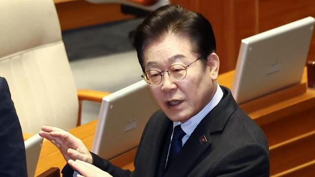 [속보] 이재명, 국회의원 국민소환제 도입 제안