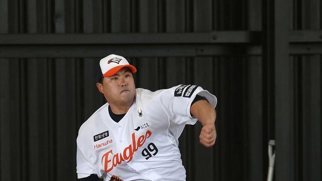 ‘복귀 첫 해 팀 최다이닝’ 한화 류현진, 2025년 최상 시나리오는 건강한 통산 1600이닝