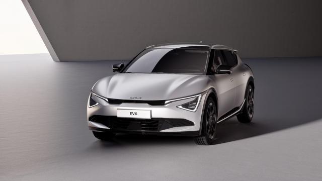 [아주車림표]기아 더뉴 EV6를 2500만원대에?...올해 전기차 보조금 끝판왕은?
