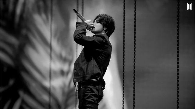 [BTS News] 방탄소년단 지민, 글로벌 인기투표 40개월째  ‘K팝 King’…압도적
