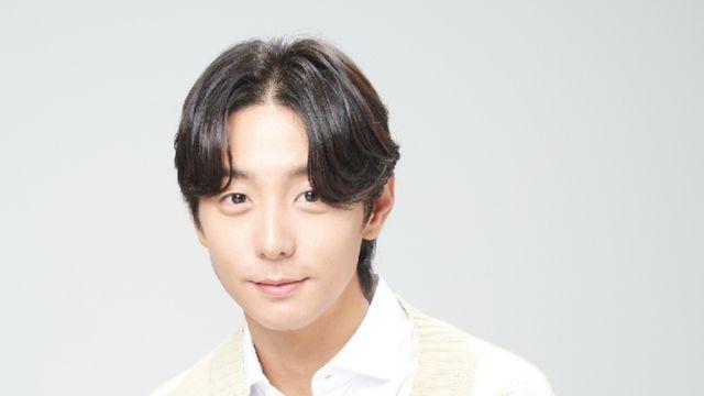 현우, 트롯 도전…’잘생긴 트롯’ 출연…”숨겨둔 가창 실력 발산”