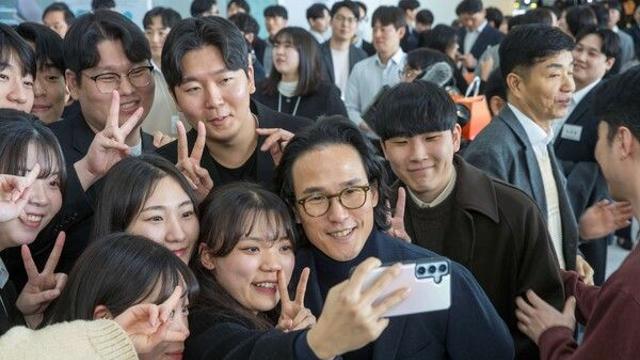 조현범 한국앤컴퍼니 회장 분주한 행보의 속내