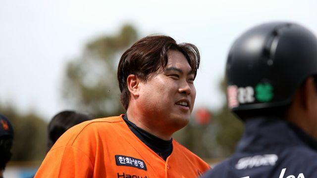 류현진, 작년보다 보름 이상 빠르다…첫 라이브피칭 쾌투 