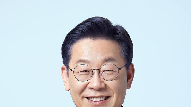 '차기 대통령 적합도' 이재명 32%-김문수 13%-오세훈 8% [NBS 조사]