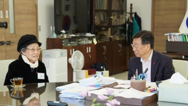 신상진 성남시장, 전몰군경유족 성금 기탁식 참석