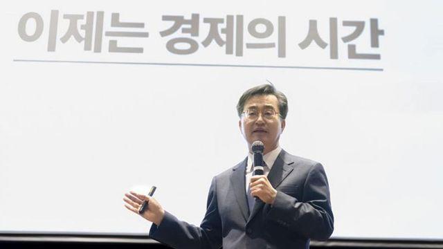 김동연 “아버지 열정·젊음 바친 민주당서 정치해야”…깊은 인연 공개