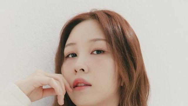 권진아, 새 소속사는 신생 어나더…
