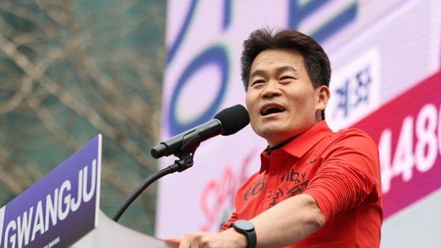 전한길, 광주 '윤 대통령 지지' 집회서 