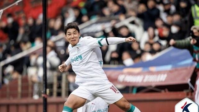 '국가대표 공격수 주민규 멀티골!' 대전, 개막전 포항 원정에서 3-0 완승