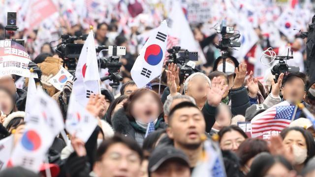 민주, 광주서 극우세력 대규모 집회에 