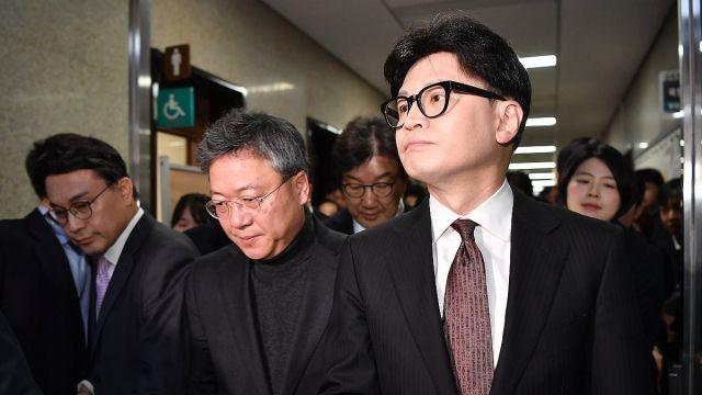 한동훈, 두 달만에 복귀 시사…