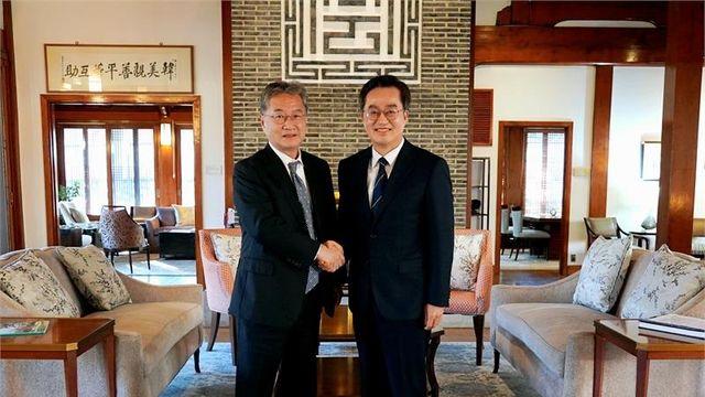 김동연, 조셉 윤 주한미국대사대리 만나 한미 관계 주요 현안 논의