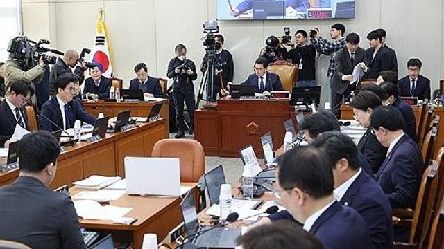행안위 '서울청장 인사' 공방…與 
