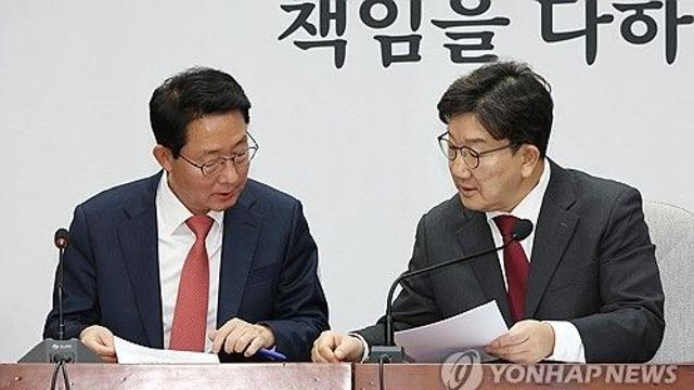 與, 판교서 '반도체 특별법' 현장 간담회