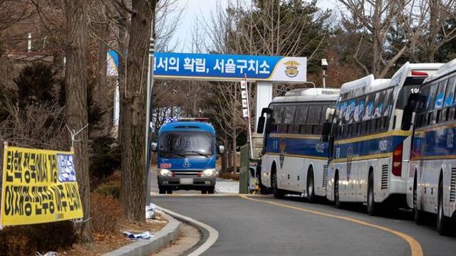 윤 대통령 내란 재판·헌재 직접 출석…이시각 구치소 상황