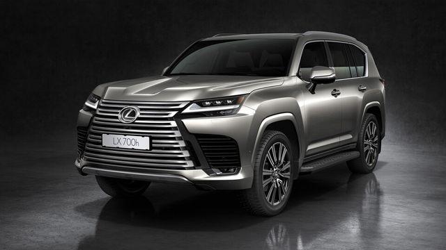 럭셔리 SUV 최강자는 누구? 렉서스 LX 700h VS 링컨 네비게이터, 실내 비교해보니