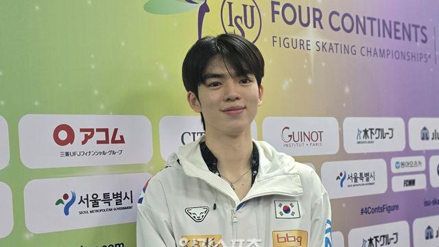 '점프 실수→쇼트 4위'에도 웃은 차준환 