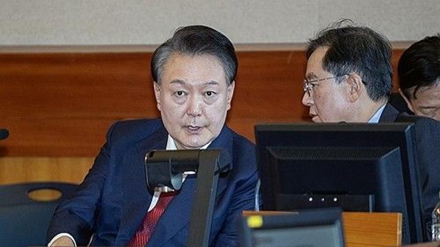 경찰, 尹 특수공무집행방해 입건…김성훈에 체포저지 문자 확보(종합)