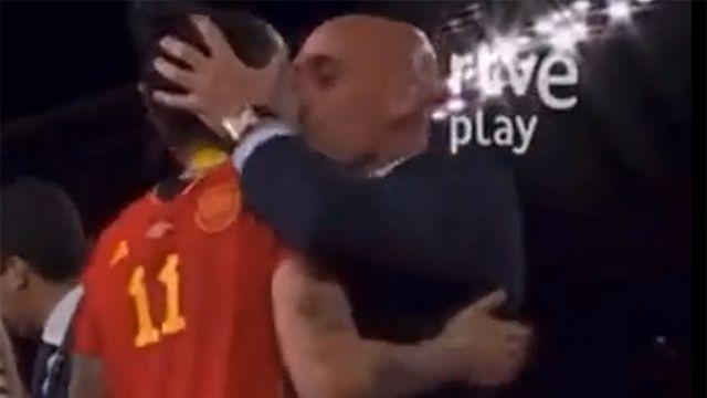 ‘강제 키스’ 전 스페인 축구협회장, 3년 자격정지 확정