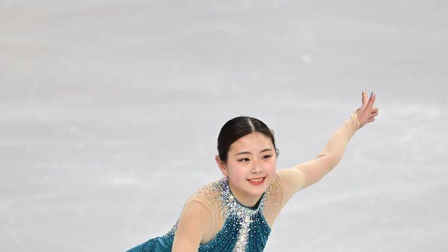 윤아선, 상큼한 미소로 등장