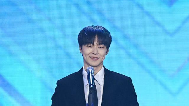 배인혁, 소녀팬 반하게 만드는 미소