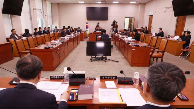 법사소위, 오늘 명태균 특검·상법개정안 심사… 야당 단독 처리 되나